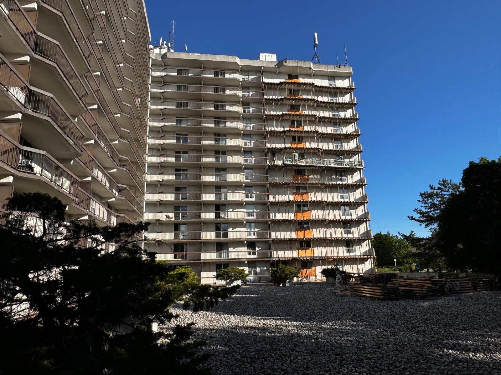 2050 Amherst Heights