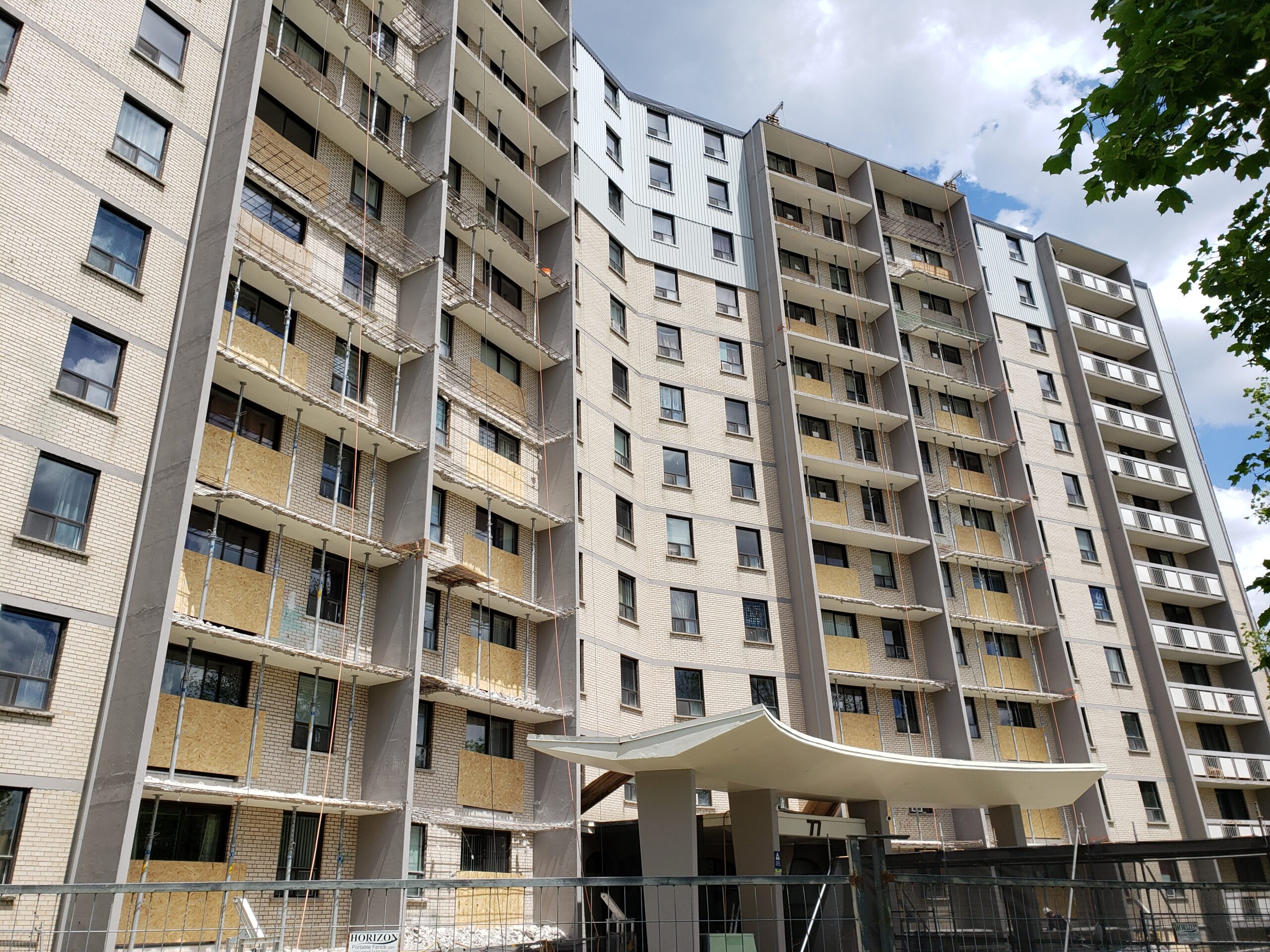 77 Delawana